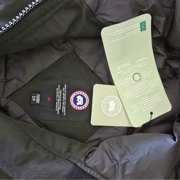Canada Goose Black Zippered Outerwear - Picture 5 of 7